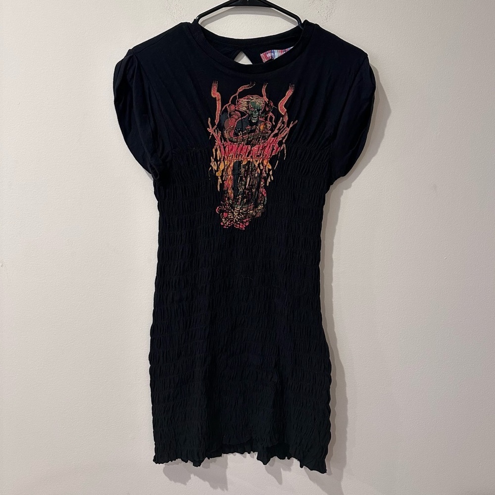 Urban outfitters black ruched mini graphic short sleeve dress size medium
